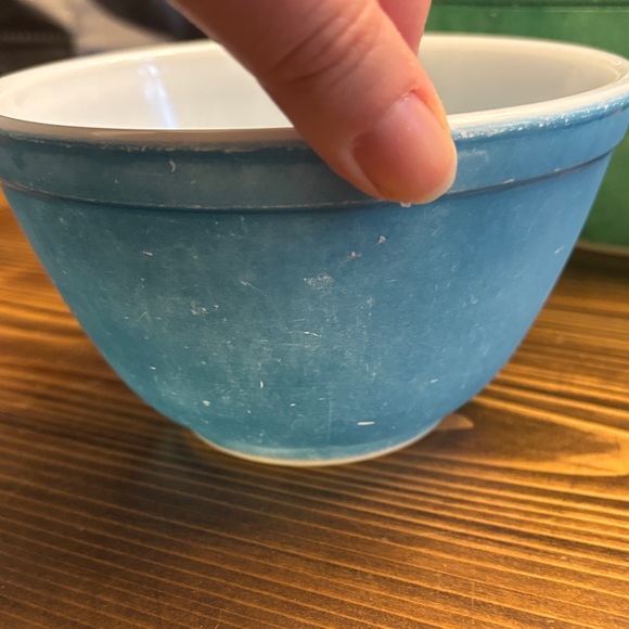 Blue and White Ceramic Bowl Pyrex - Picture 6 of 8